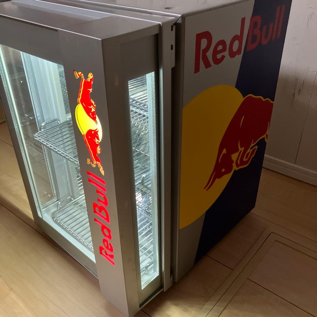 RedBull レッドブル冷蔵庫