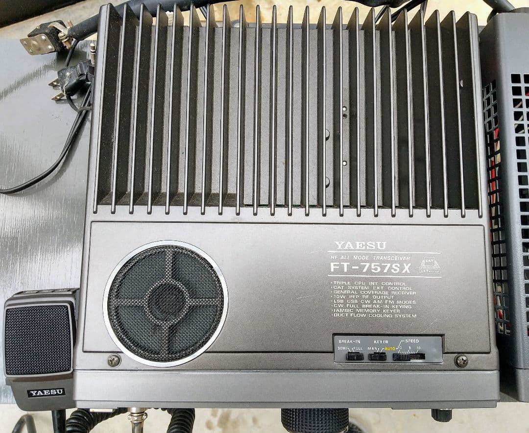 YAESU　FT-757SX（10wタイプ）　HF帯トランシーバー