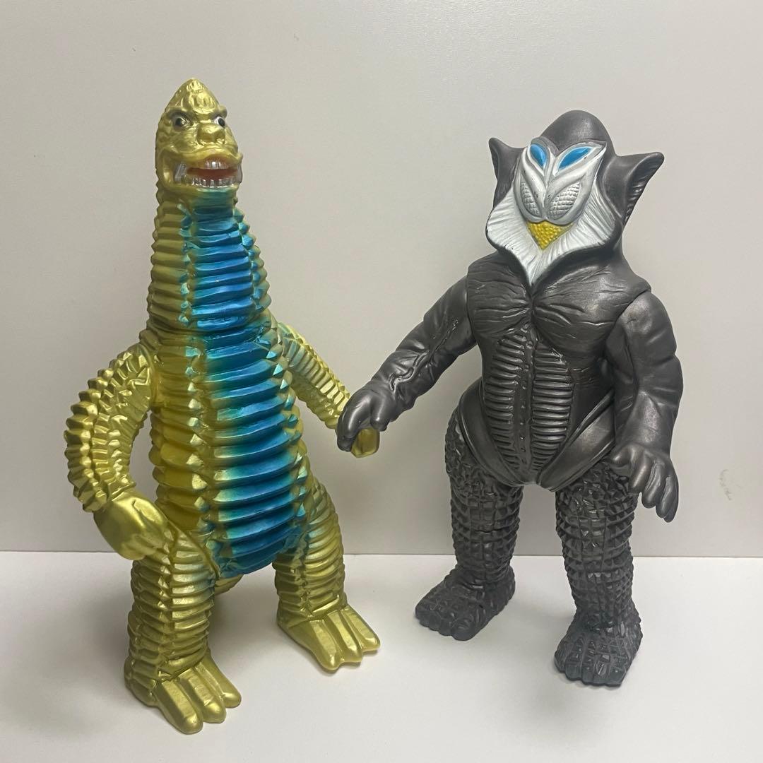 ブルマァク　復刻　1991 レッドキング　メフィラス　2体セット