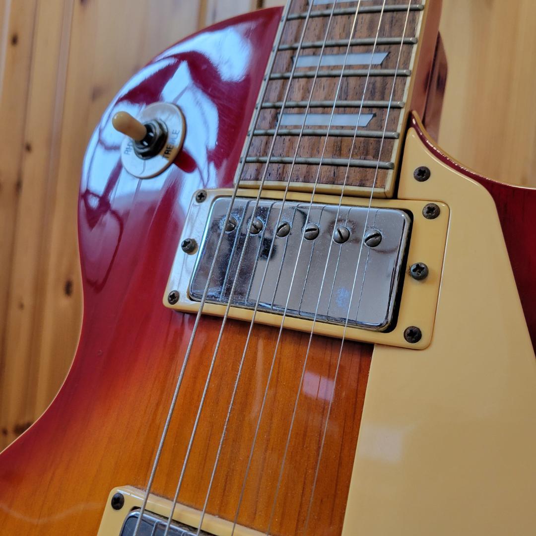 LEGEND by Aria Les Paulレスポールエレキギター ケース付き