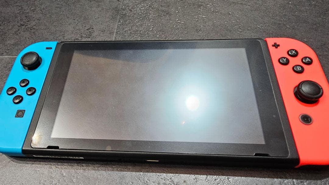 Nintendo Switch ネオンブルー/ネオンレッド 本体＋周辺機器3点