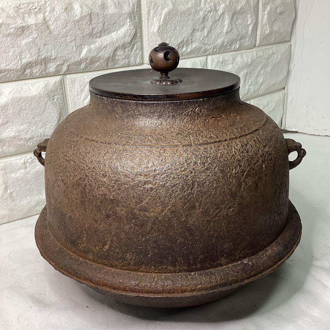 S　鋳鉄製 丸型　茶釜　銅蓋　茶道具　直径23ｃｍ　高さ16ｃｍ