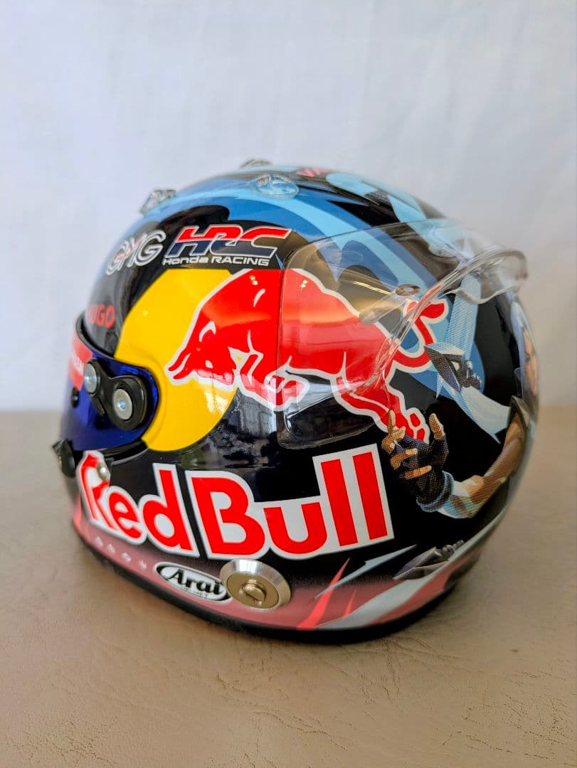 角田裕毅　ヘルメット　1/2　サイン入り　F1　レーシングブルズ　HONDA