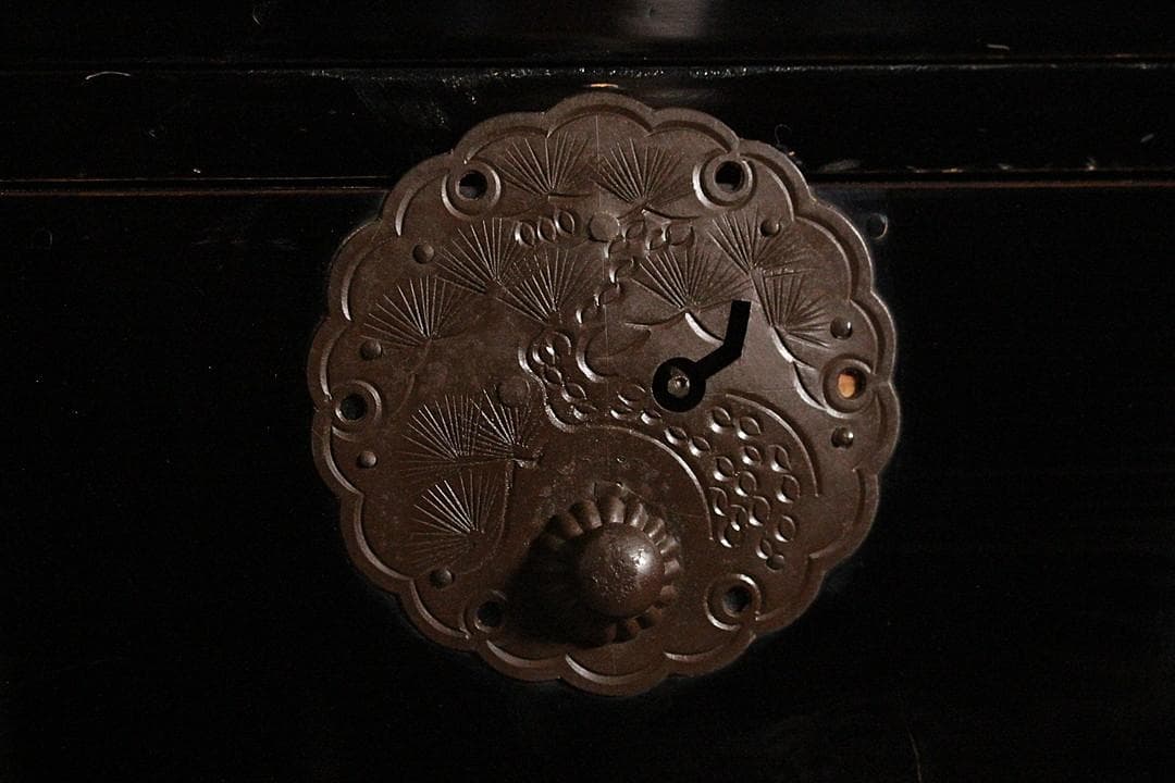 綺麗な丸金具庄内箪笥　3段　中桐　タンス　収納　古家具　古民家　時代家具