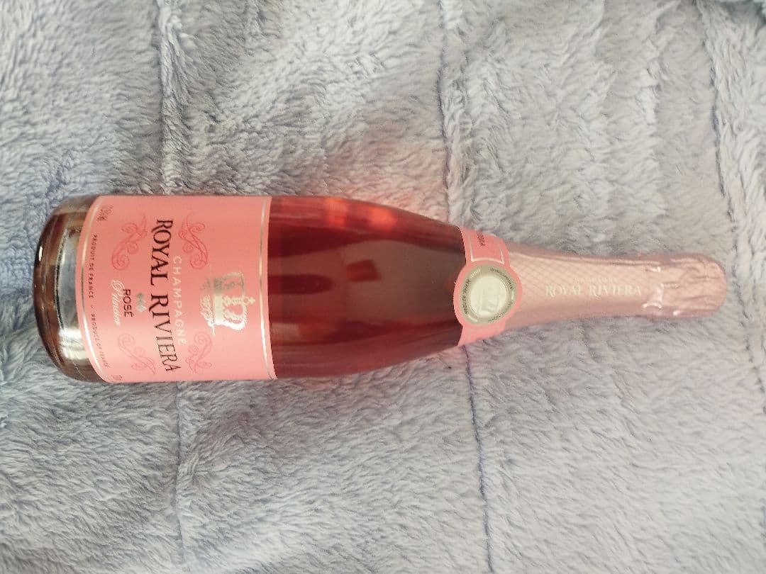 ロイヤルリビエラ　ロゼ　シャンパン