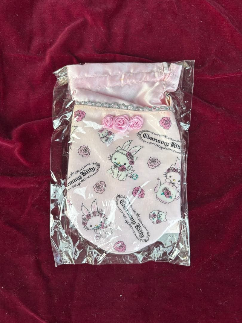 ウサミミ　チャーミーキティ　ペットボトルホルダー