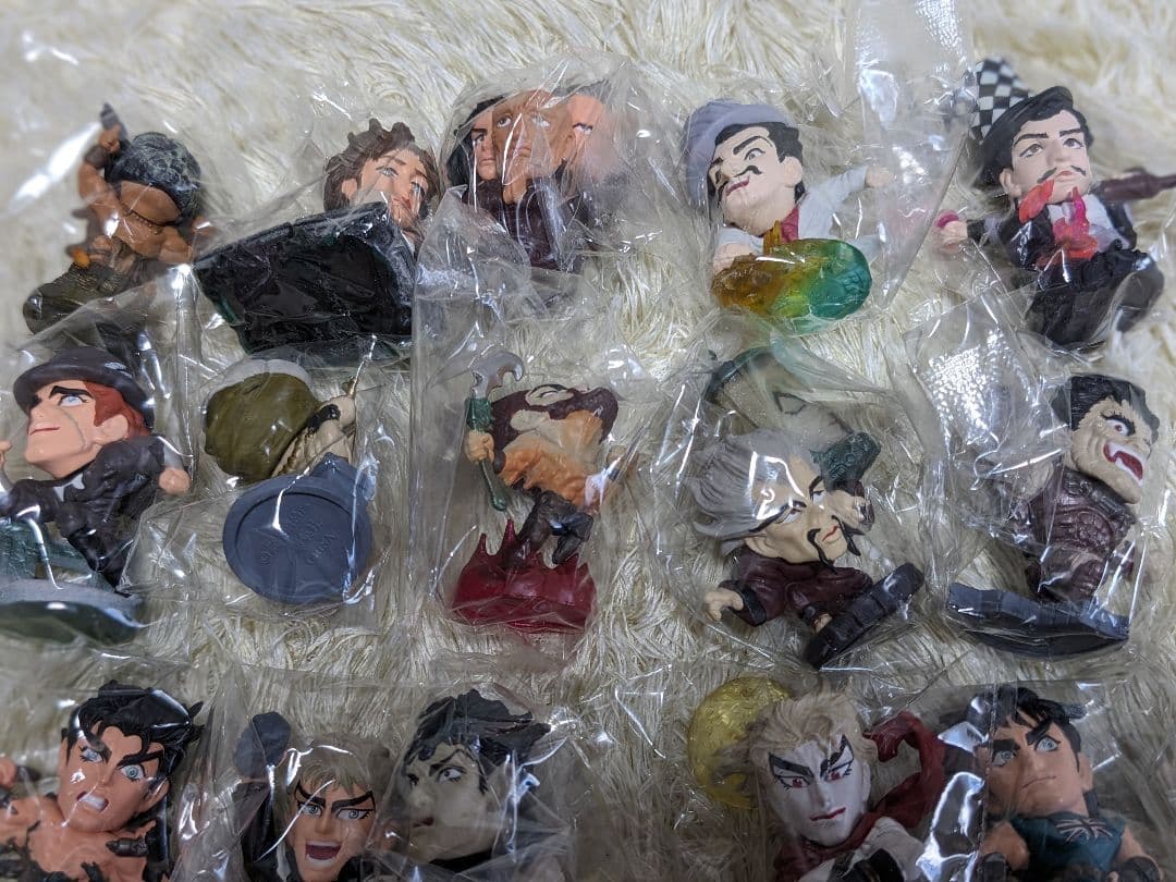 【新品・未開封】キャラヒーローズ　ジョジョの奇妙な冒険　台座+フィギュア