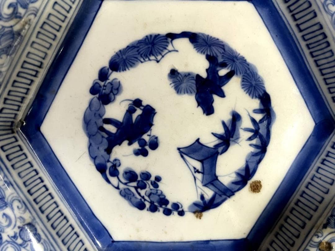 皿■染付花唐草文六角皿 松竹梅 (江戸期) 青華 凱 古伊万里 時代物 骨董品■