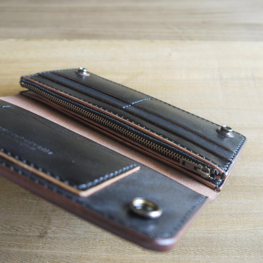 ヌメ革　栃木レザー　サドルレザー　赤タグ付き　トラッカーウォレット　黒