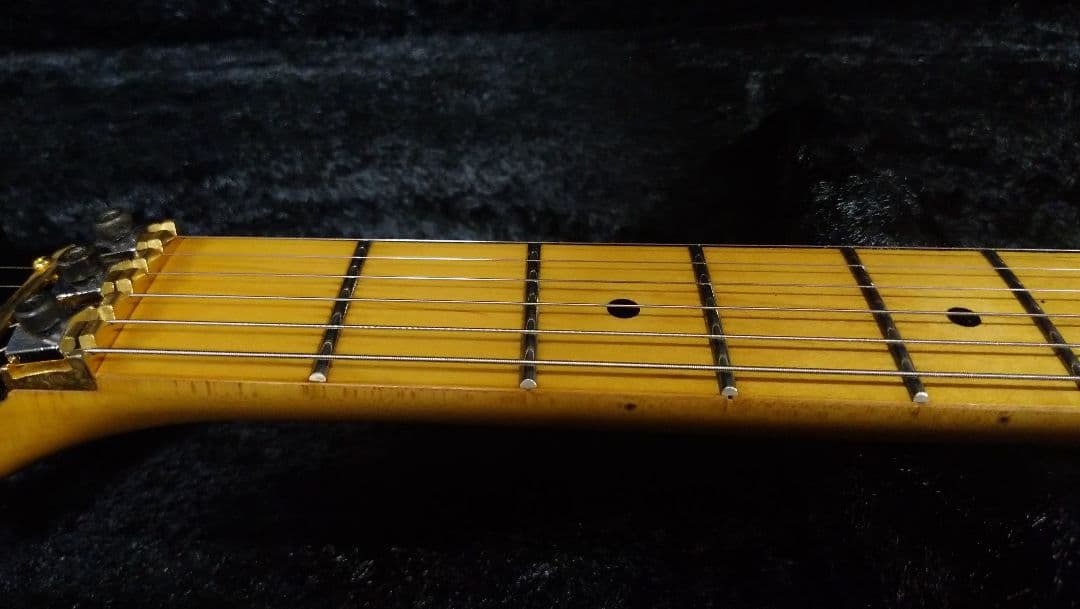 ギター Washburn SS-40 B / STEVE STEVENS model