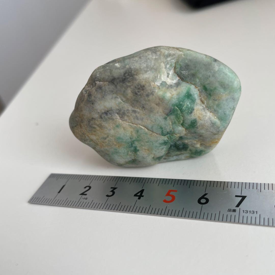 【国産鉱物】糸魚川翡翠　（海石）