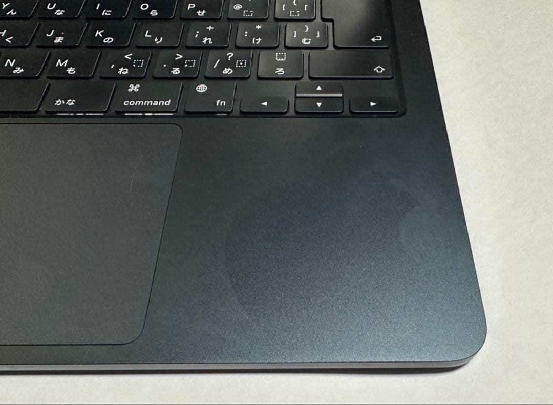 Apple M2チップ搭載13インチMacBook Air