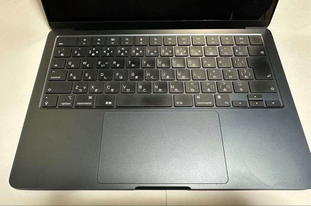 Apple M2チップ搭載13インチMacBook Air
