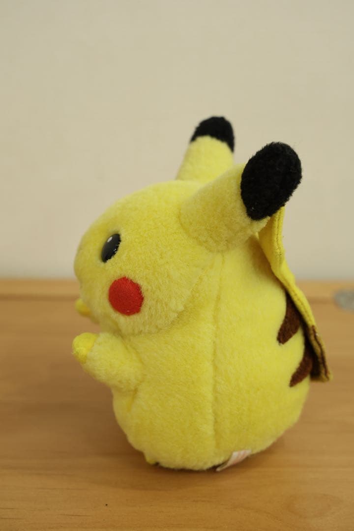 ポケモン TOMY ピカチュウ ぬいぐるみ 初期ピカ②