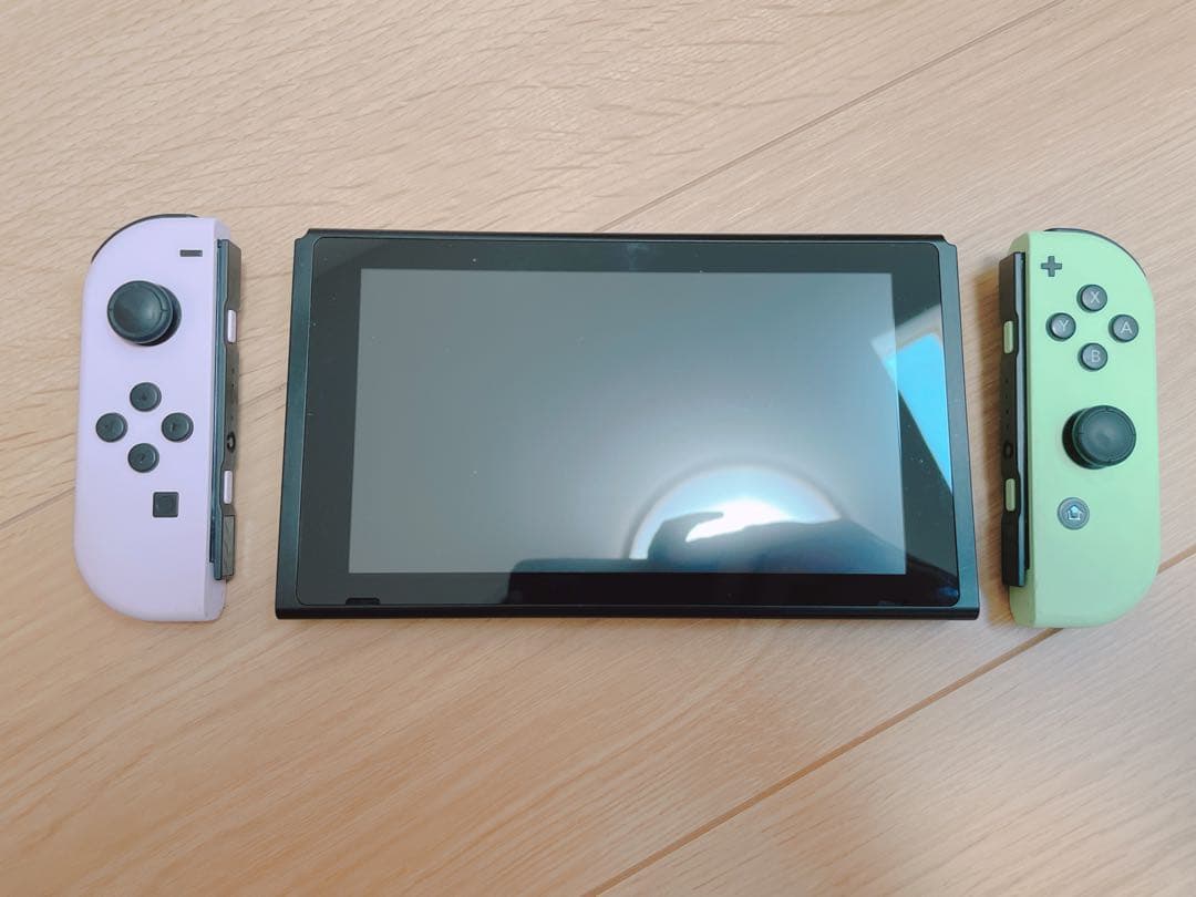 Nintendo Switch 本体セット（パステルパープル／パステルグリーン）