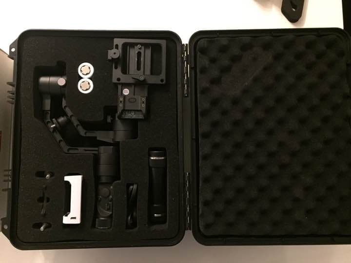 【傷なしケース付き】ジンバルスタビライザー Zhiyun Crane V2
