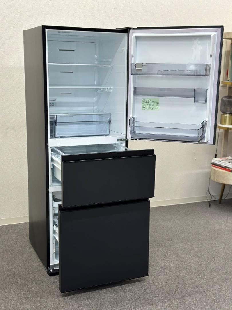 東芝 3ドア冷蔵庫 326L GR-V33SC(KZ) 右開き 2023年製