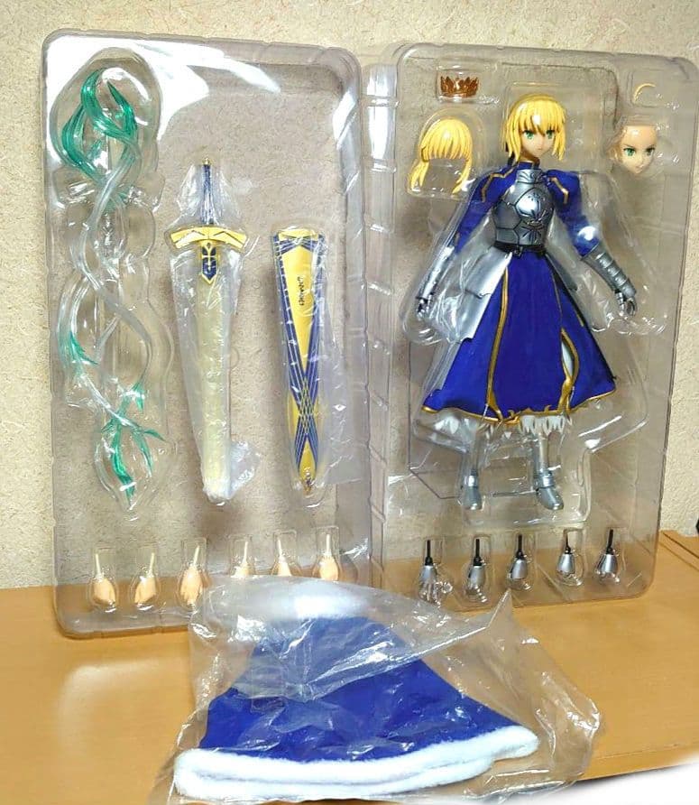 FGO RAH リアルアクションヒーローズ セイバー/アルトリア・ペンドラゴン