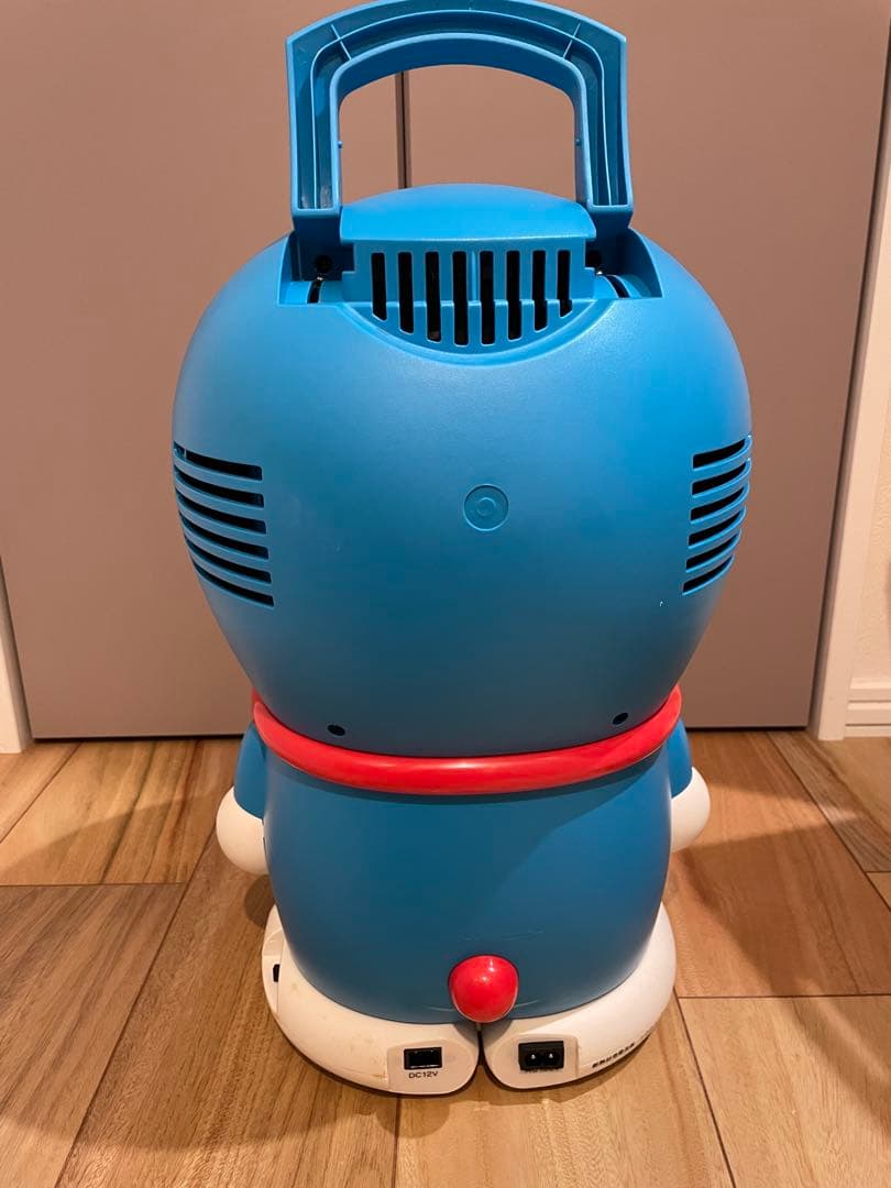 【美品、新品未使用】ドラえもん冷温庫 約30cm 非売品