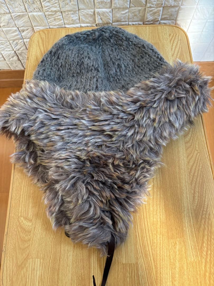 キャピタル KAPITALファーとニットの帽子