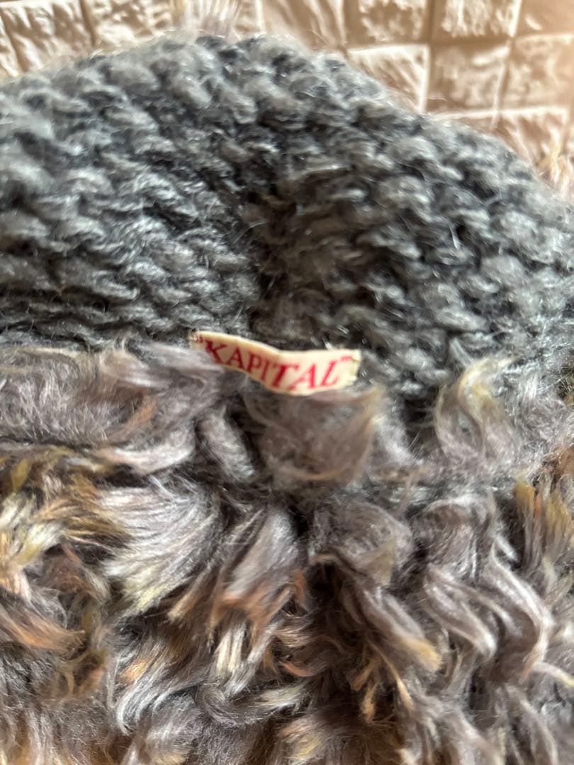 キャピタル KAPITALファーとニットの帽子