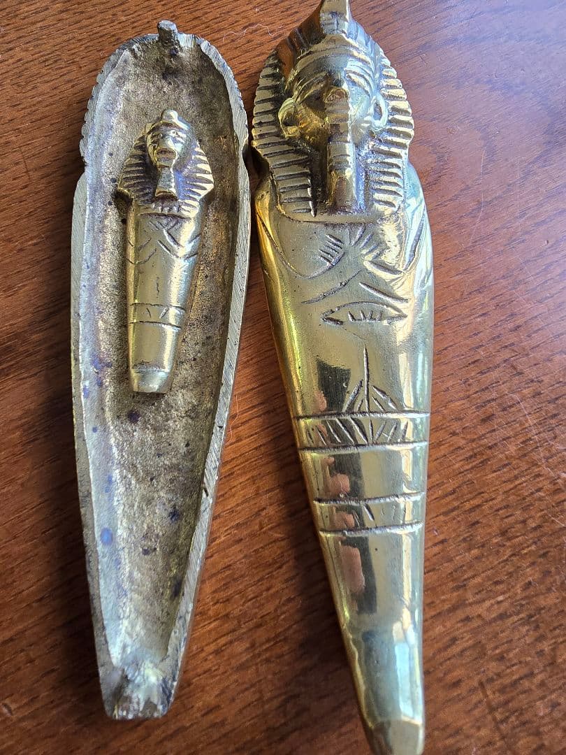 エジプト土産　ファラオの呪い 　ツタンカーメン　真鍮　ピラミッド　棺