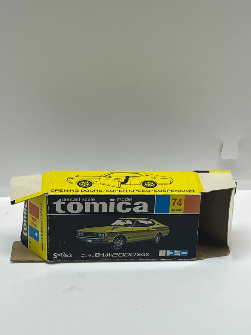 トミカ 黒箱 74 -1-9 ニッサン ローレル 2000sgx 喝徒飛競走車