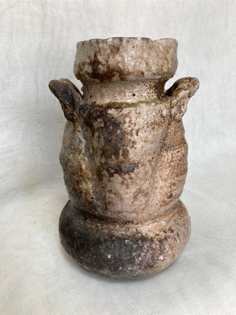 かな専用穴窯耳付花瓶花／信楽焼／瓶67