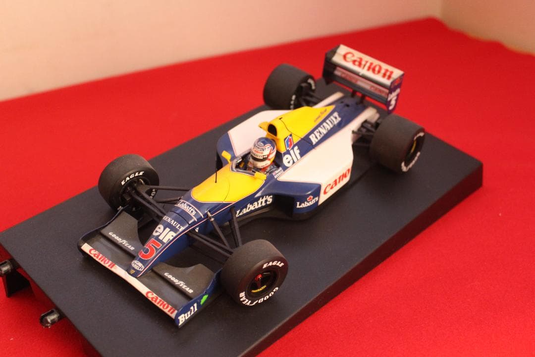 ミニカー 1/18・1992年 F1 ウイリアムズ・ルノー FW14B