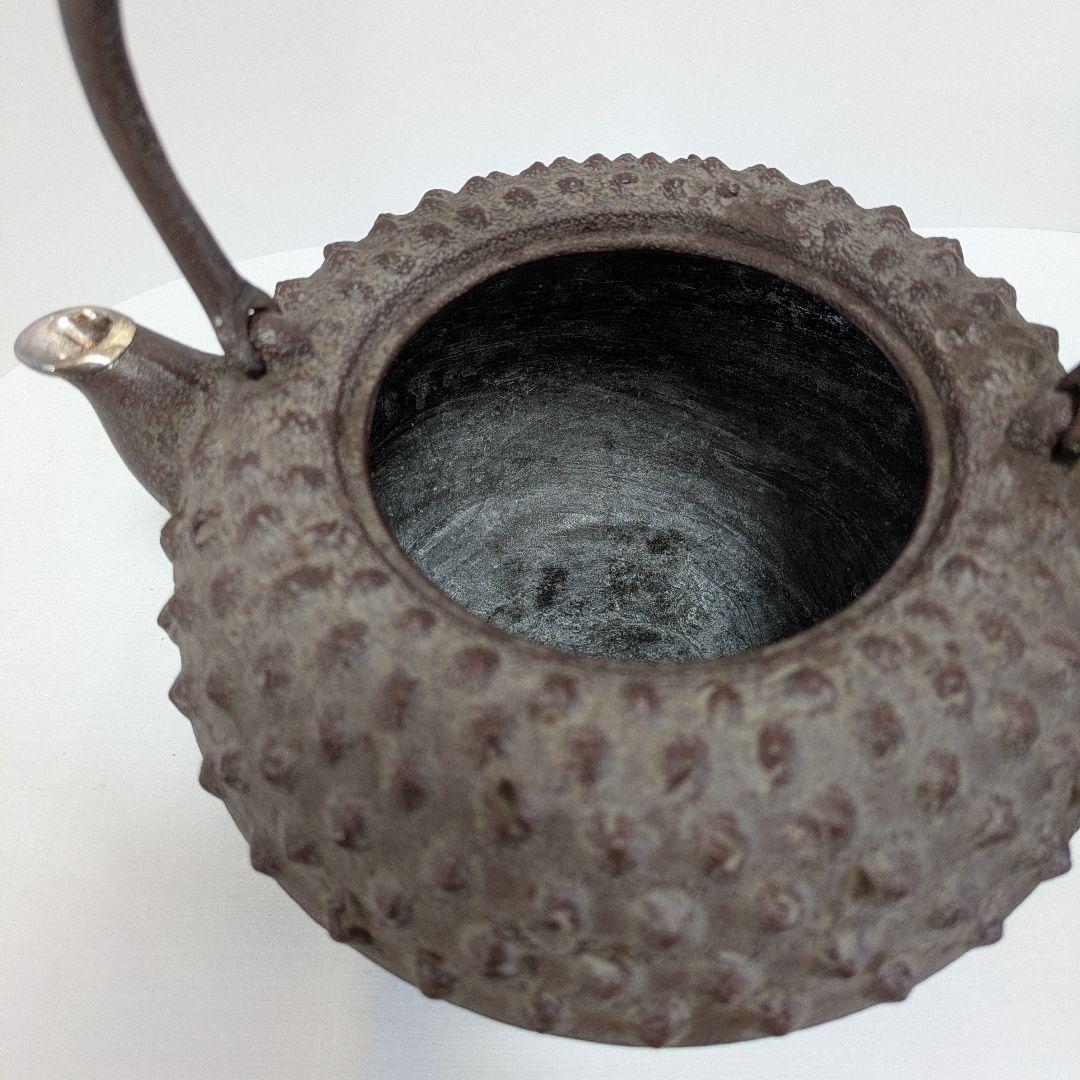 大霰あられ　鉄瓶　高橋敬典作 人間国宝　伝統工芸品　南部鉄器　　飾り蓋持ち手飾り