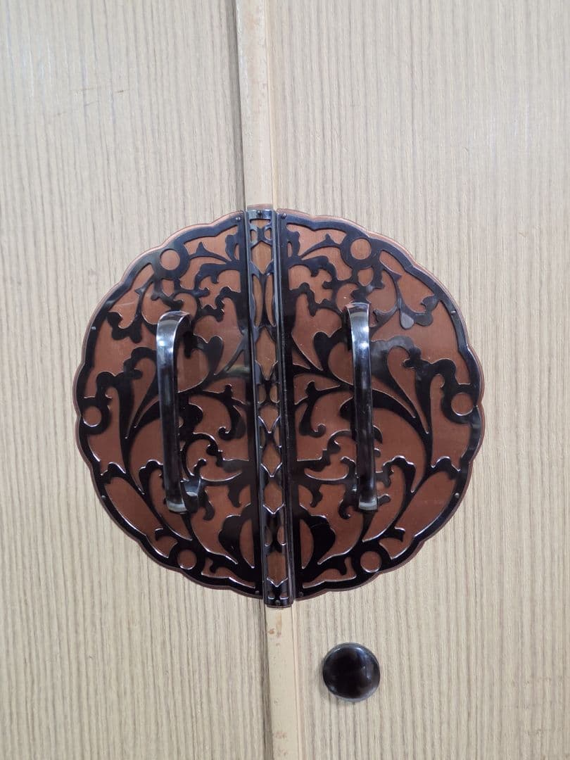 茨城県郷土工芸品　桐箪笥　伝シールあり。