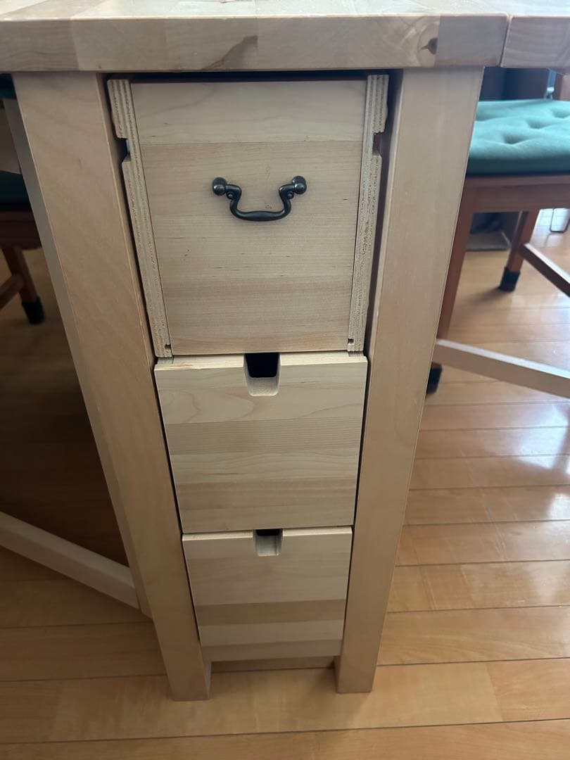 IKEA NORDEN(ダイニングテーブル)とJOKKMOKK(チェア)4脚