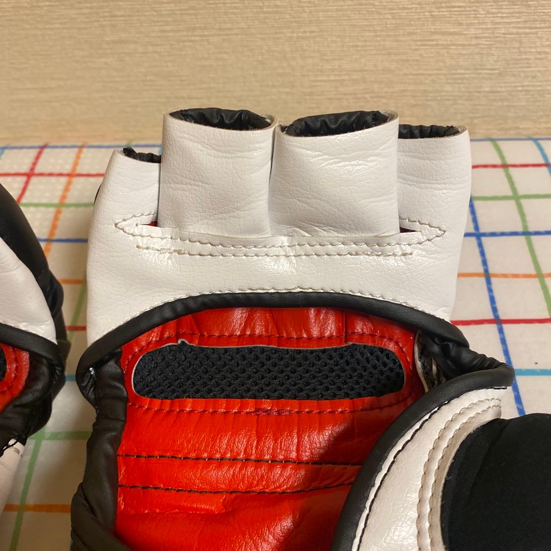 ISAMI MMAグローブ Sサイズ　総合格闘技 ①