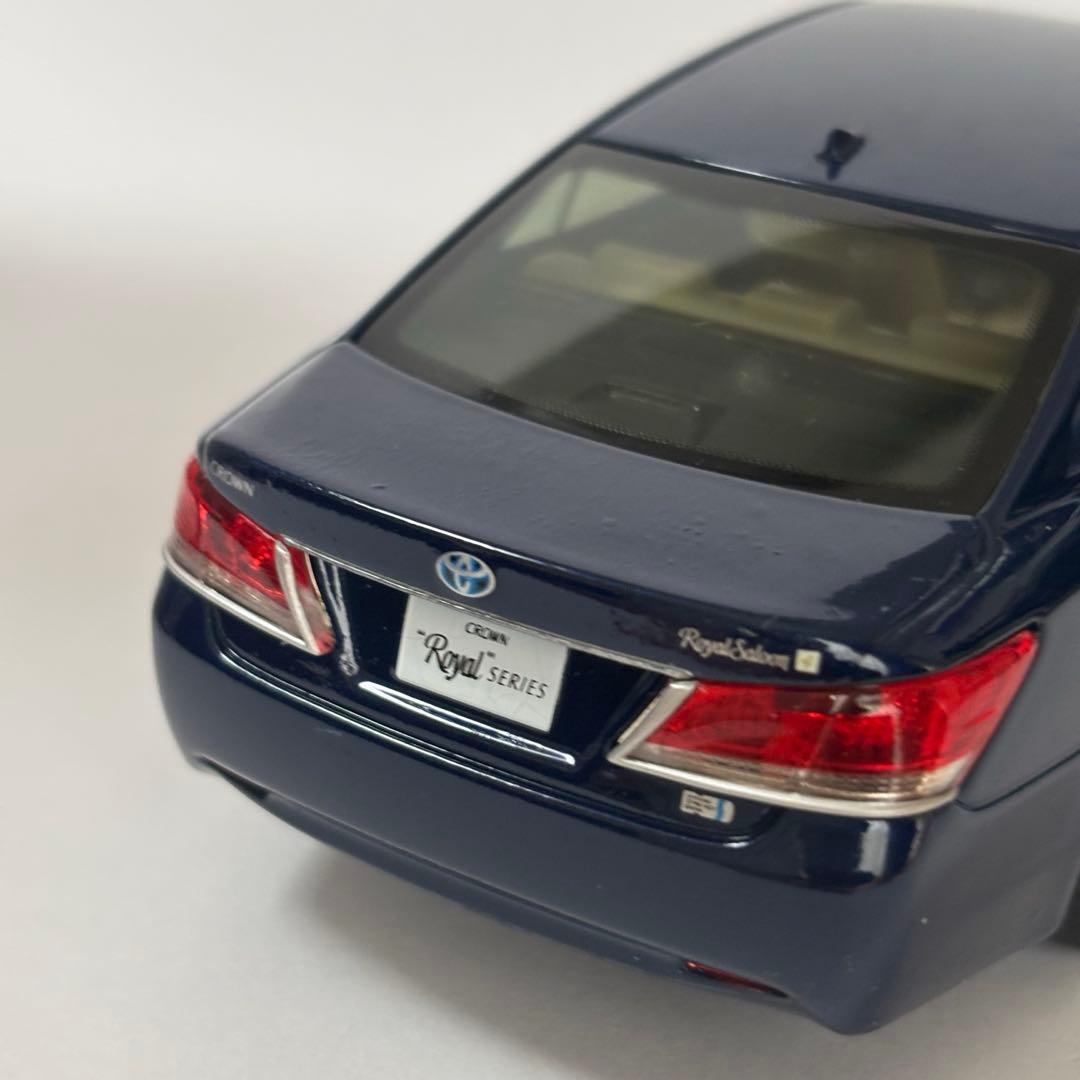トヨタ クラウンロイヤル　カラーサンプル ダークブルーマイカ 非売品
