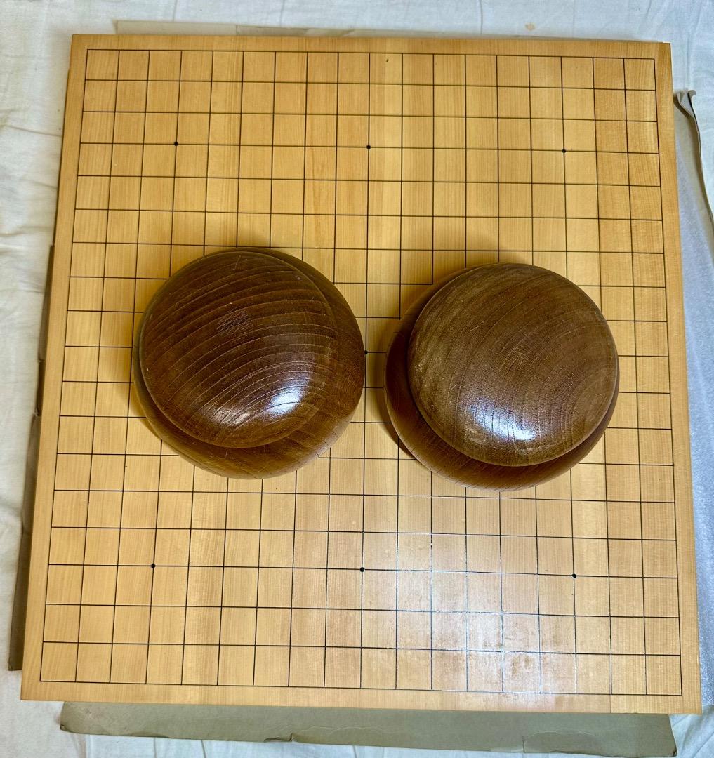 榧木製碁盤と白蛤・那智黒・碁石セット