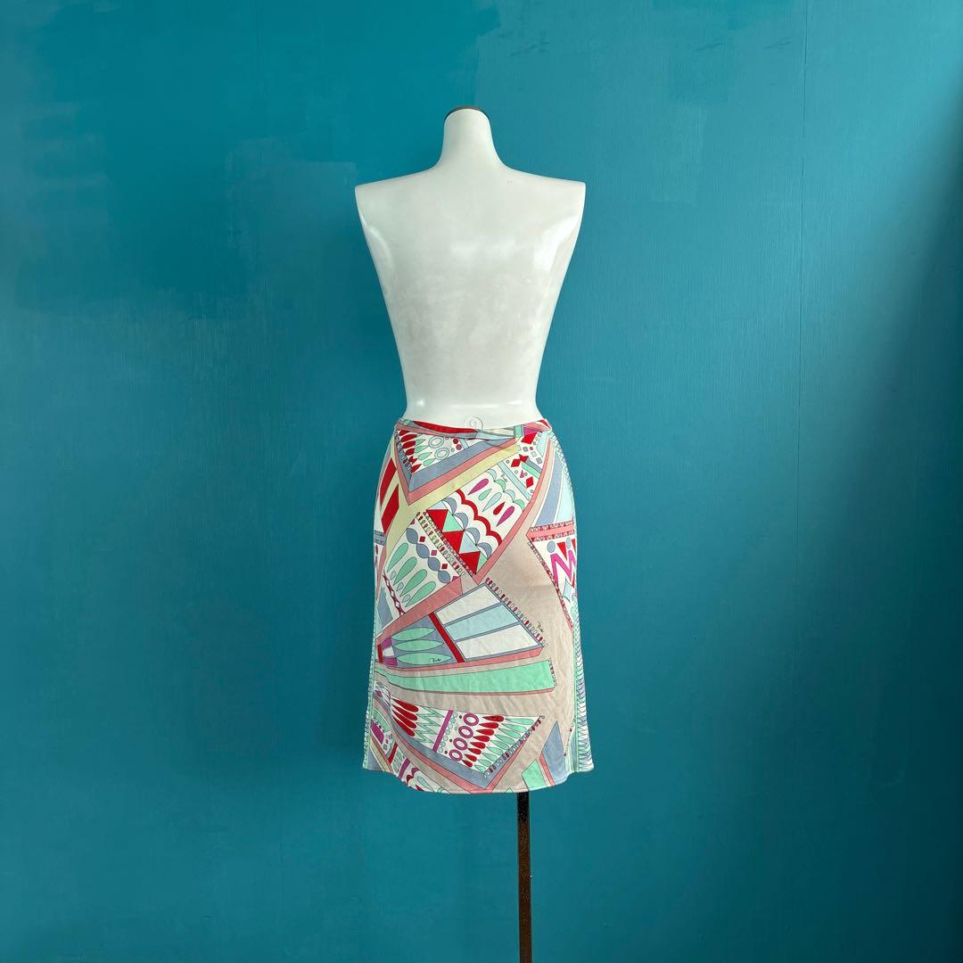 1521 エミリオプッチ　幾何学模様 タイトスカート ひざ丈　シルク