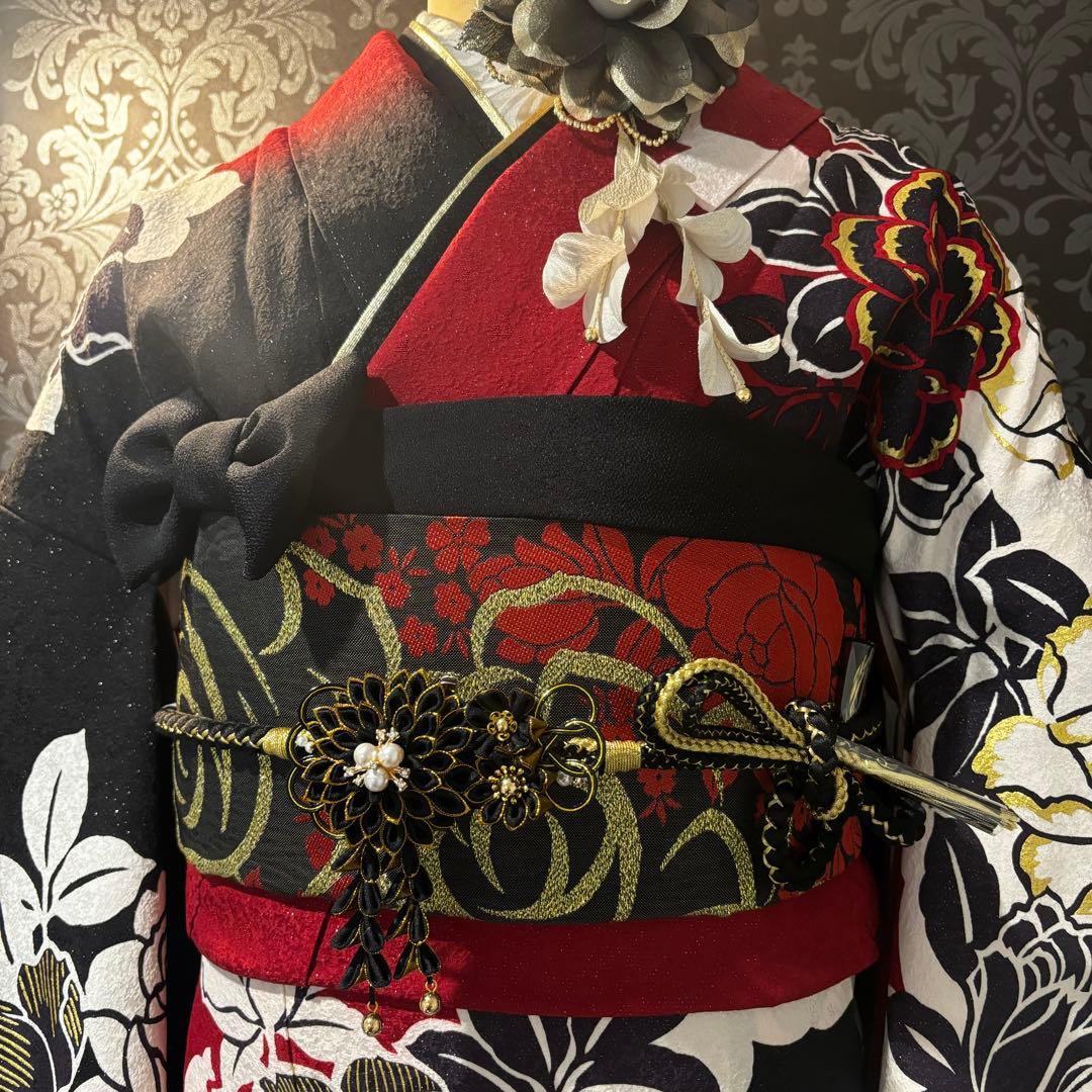 美品　銀通し　染分け　薔薇　金彩　逸品　振袖　フルセット 振り袖