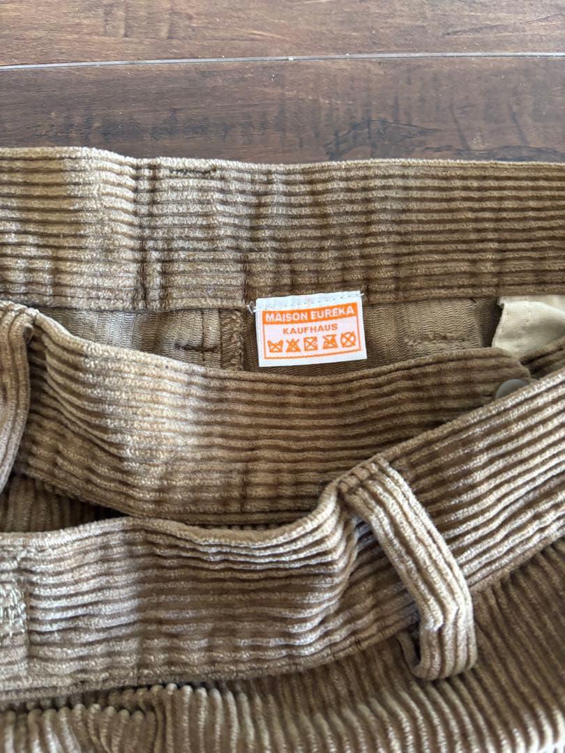 メゾンエウレカ ブラウン コーデュロイ ワイドパンツ