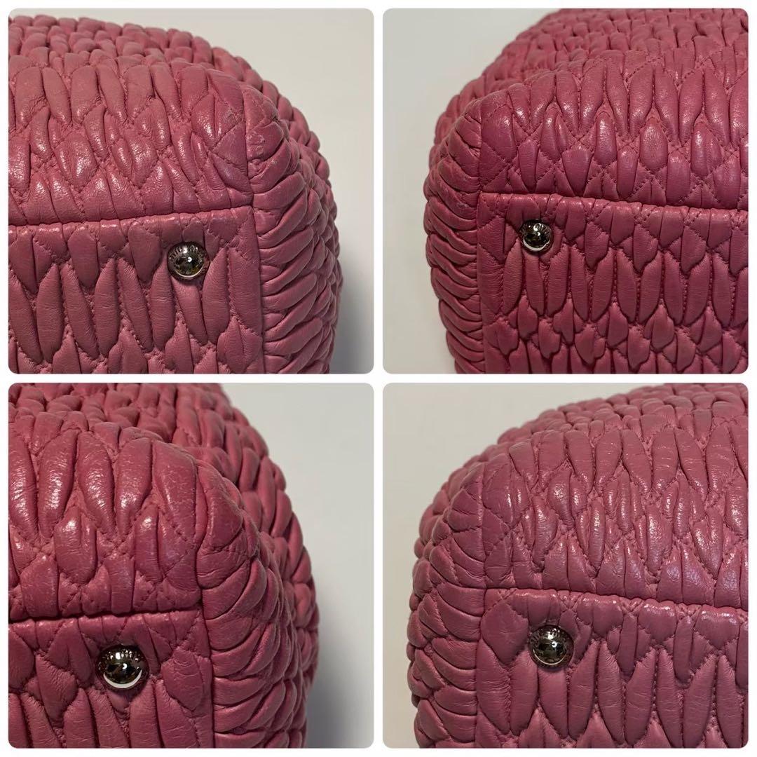 o10【美品】保存袋付　ミュウミュウ　ナッパクリスタル　マテラッセハンドバッグ.