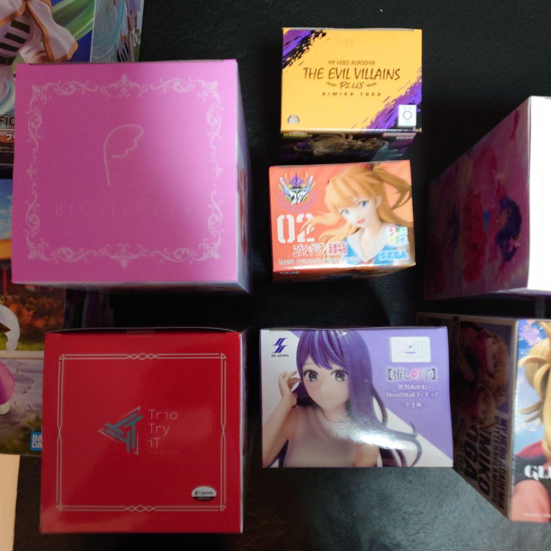 新品未開封　最終値下げ 可愛いフィギュア 12体セット