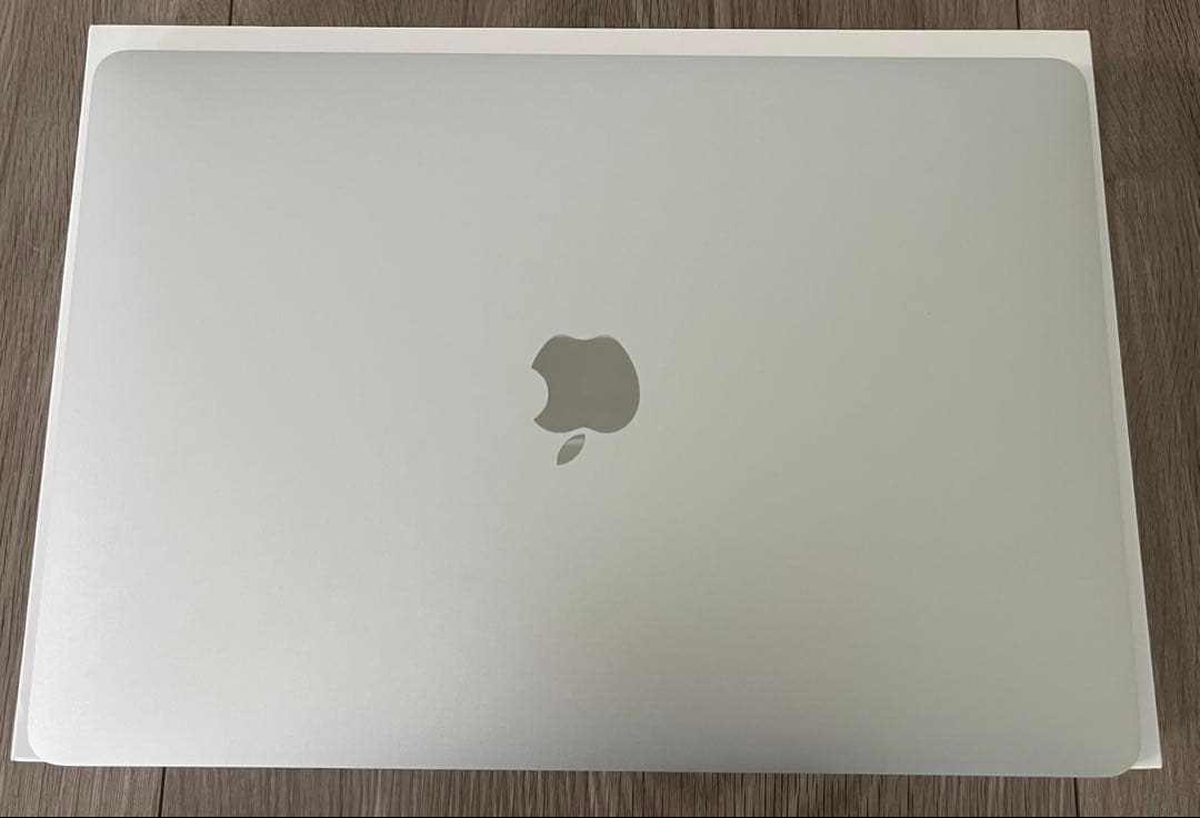 MacBook Air M1 2020 8GB/256GB 箱・充電器付き