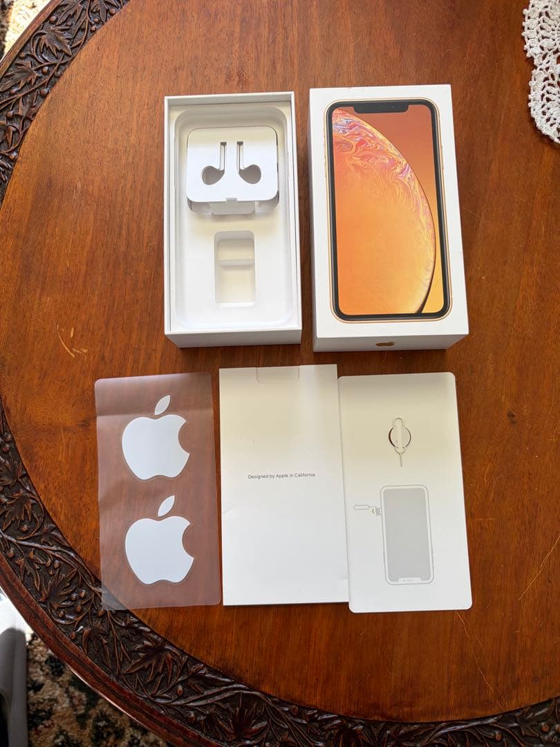 iPhone XR イエロー　SIMフリー 64GB 美品！