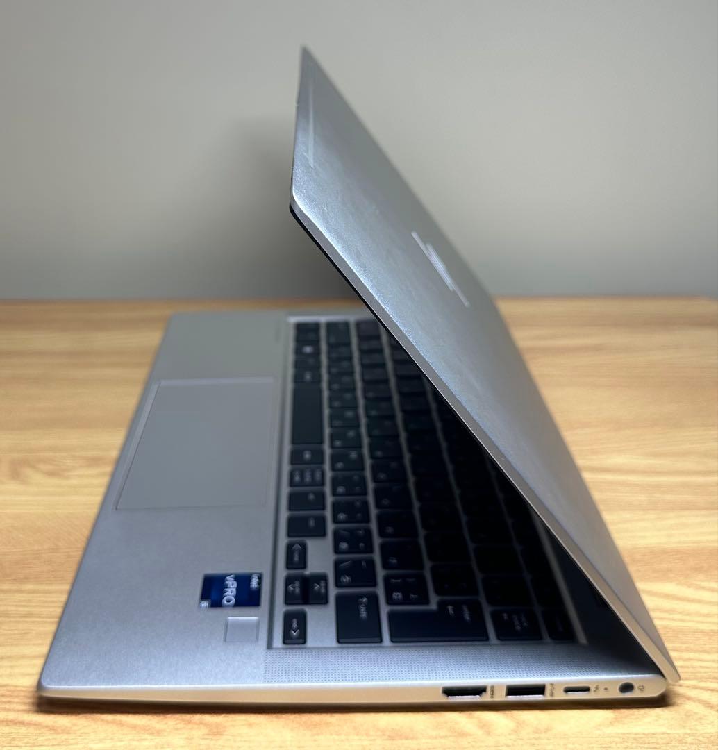 超美品 HP ノートパソコン Corei5 gen12,8/256,サクサク動く