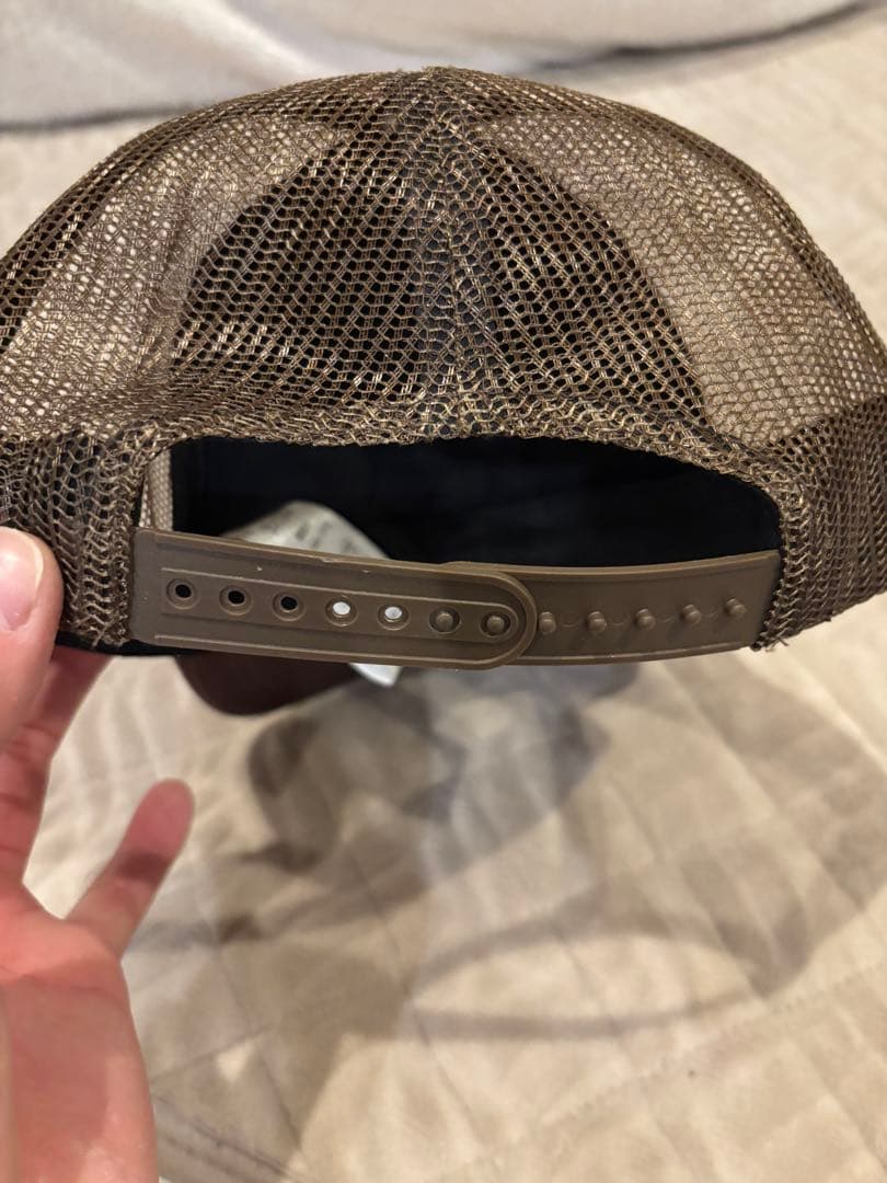 LILY PAD トラッカーキャップ ピンク・ブラウン