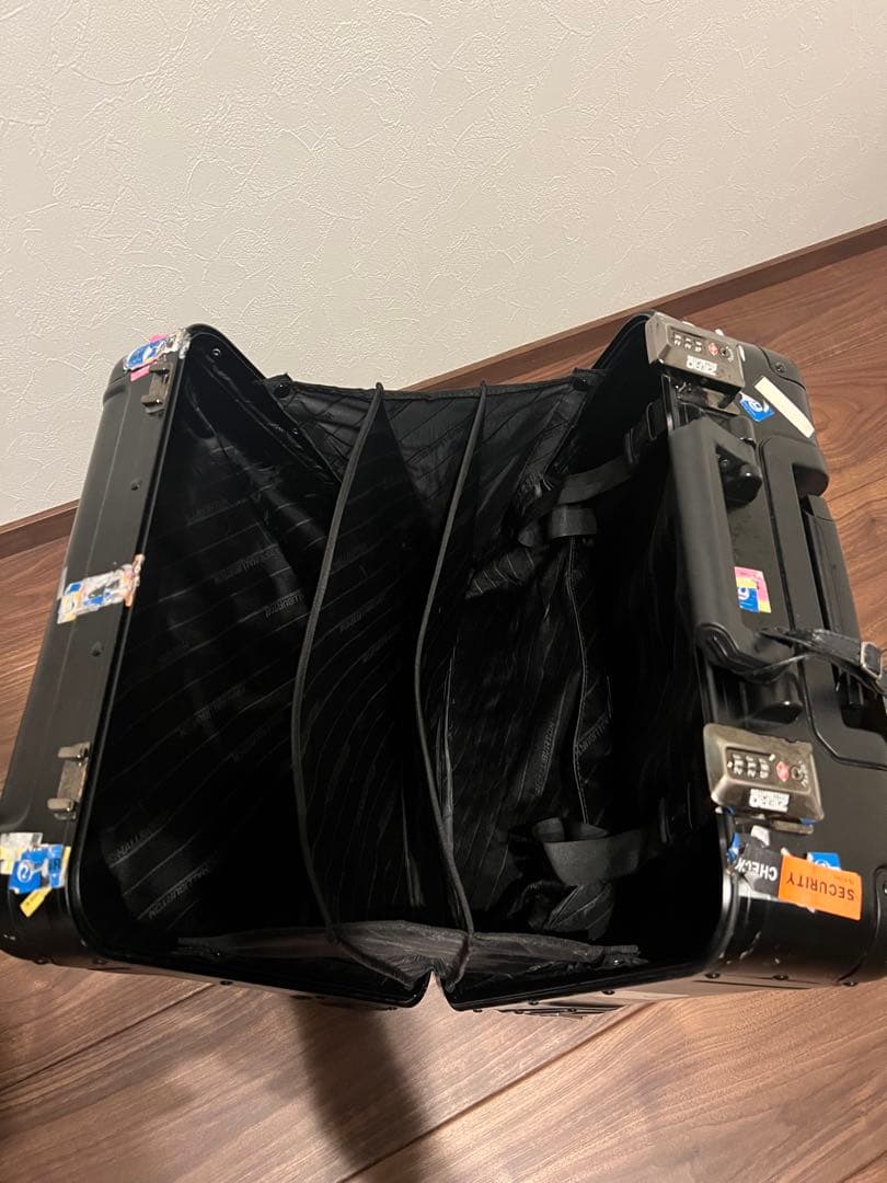 ゼロハリバートン　キャリーケース　2輪　ブラック