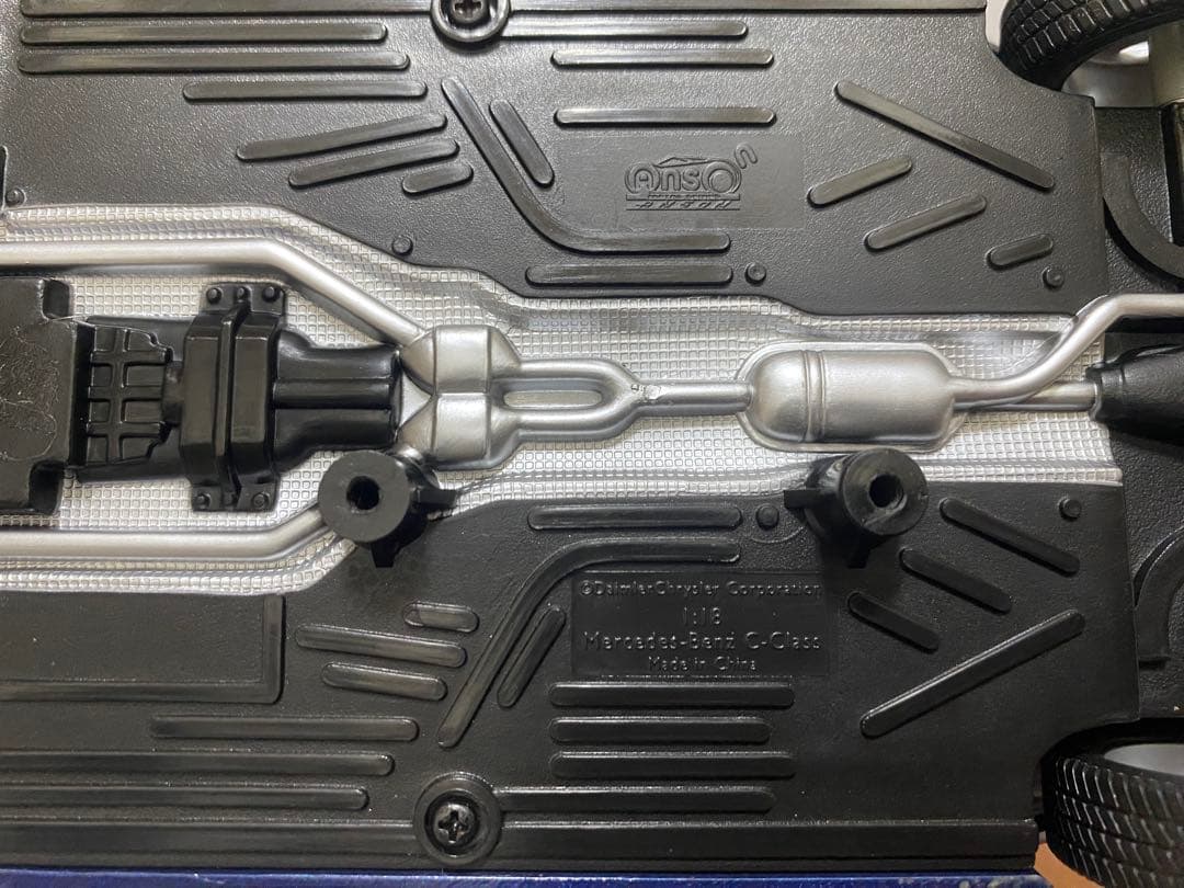 ミニカー ANSON Mercedes-Benz C-Class 1/18