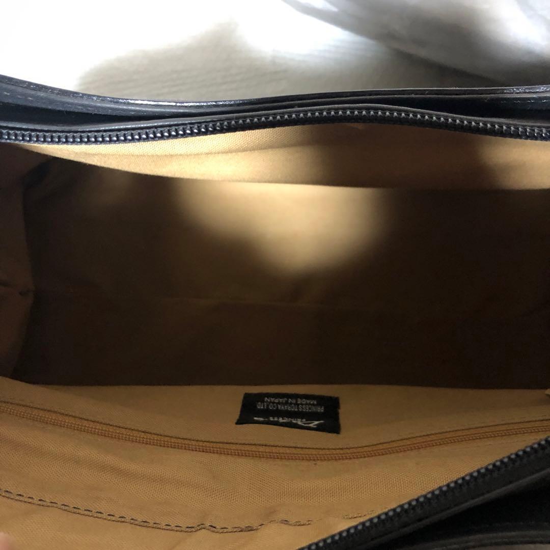 黒レザー ボストンバッグ　Dakota