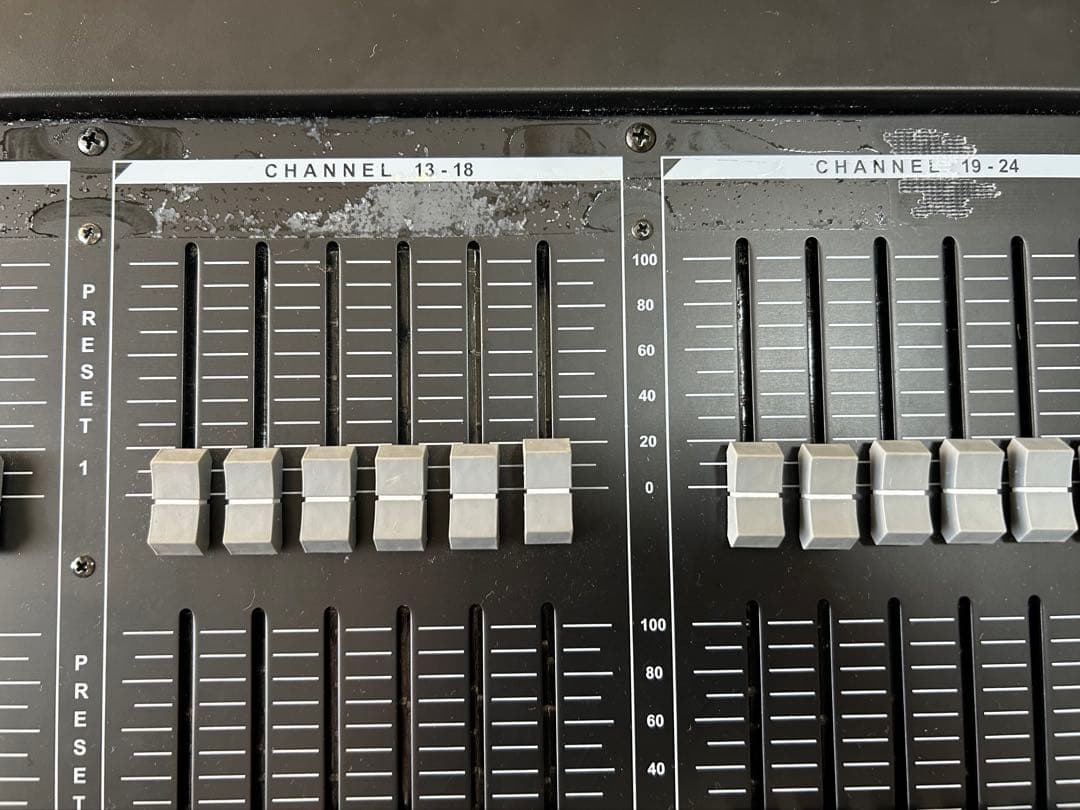 LIGHT COMMANDER Ⅱ 24/6 DMXコントローラー