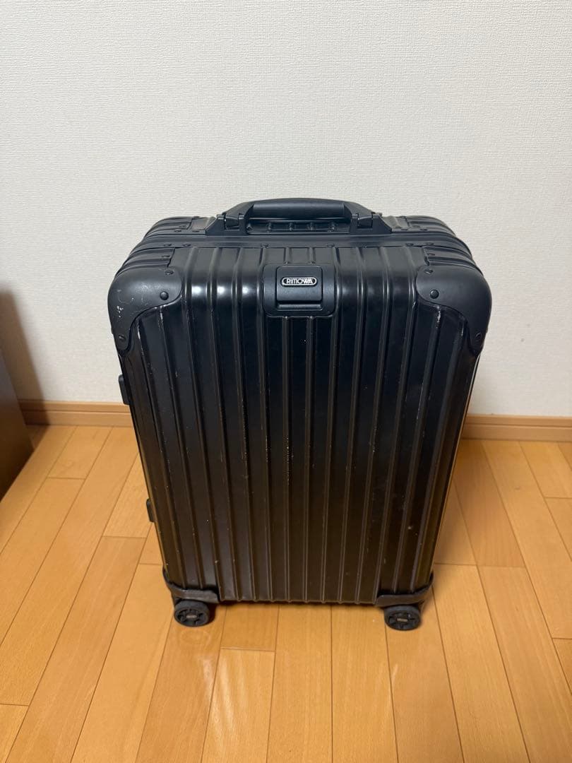 希少 リモワRIMOWA トパーズステルス 機内持込可923.53 4輪 34L