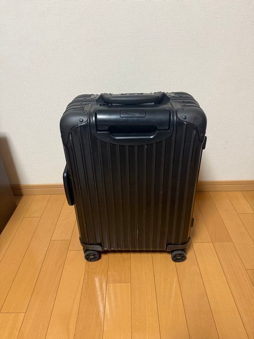 希少 リモワRIMOWA トパーズステルス 機内持込可923.53 4輪 34L